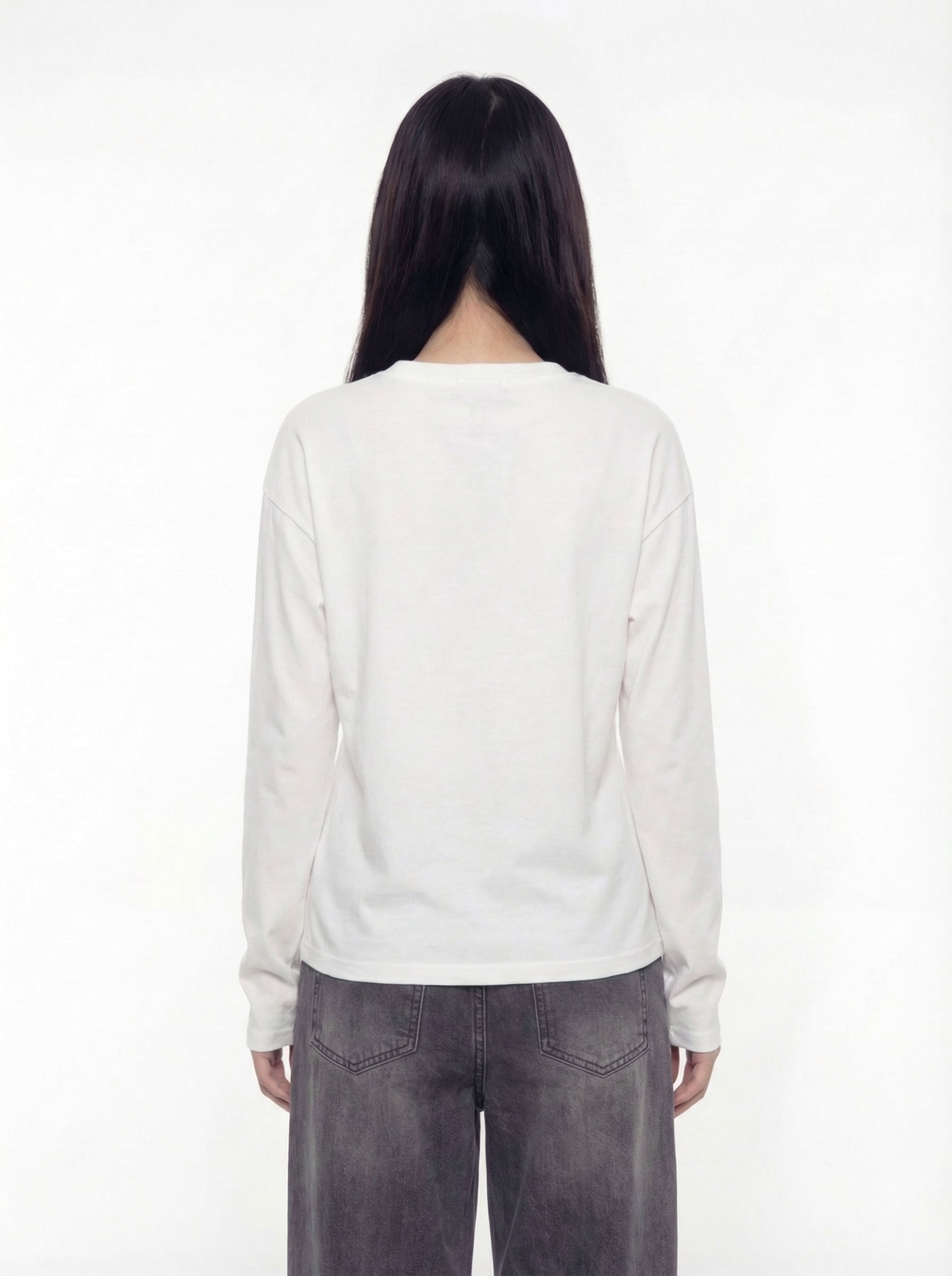 Mariel Graphic Loose Long-Sleeve T-Shirt